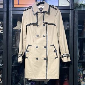 Trench coat in women’s size 6